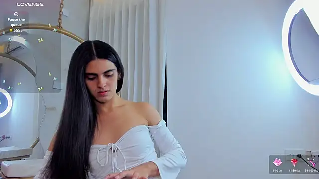 Snapshot of Venusflame__ chatting on October 31, 2025, 11:51 am Venusflame   online show from October 31, 2025, 11:51 am