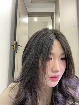 Snapshot of xyebobs chatting on December 16, 2025, 3:27 pm xyebobs online show from December 16, 2025, 3:27 pm