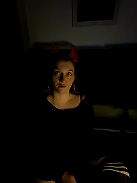 Snapshot of Stoner_BarbieXX chatting on October 23, 2025, 9:46 pm Stoner BarbieXX online show from October 23, 2025, 9:46 pm