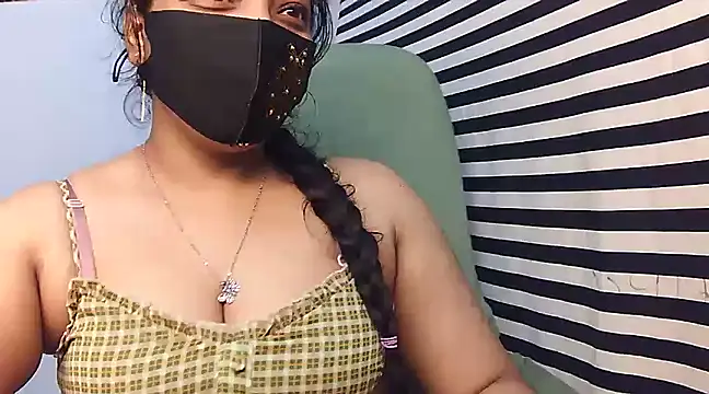 SabrinaNoor online show from February 6, 2025, 10:10 pm