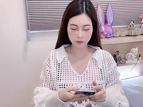 Zozo qq online show from October 27, 2025, 2:07 pm