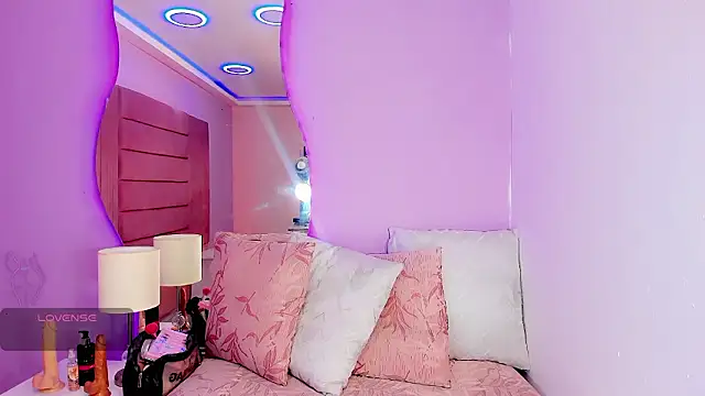 Shanelengel online show from March 22, 2026, 8:43 pm