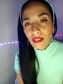 Snapshot of chloewildd_ chatting on May 10, 2026, 10:22 pm chloewildd online show from May 10, 2026, 10:22 pm