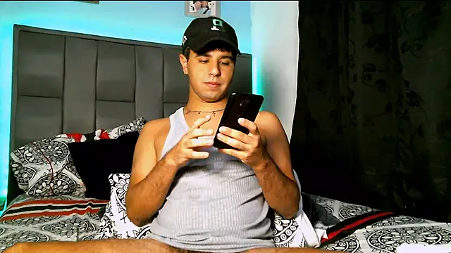 beautiful james online show from December 25, 2024, 10:48 pm