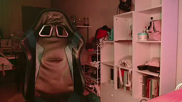 DirtyDi97 online show from January 11, 2026, 2:40 am