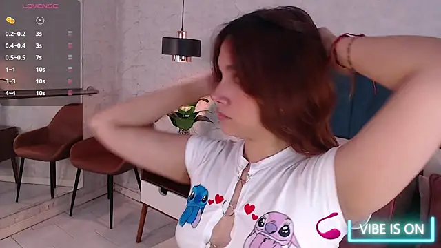 Snapshot of AdeleAndersonn chatting on September 20, 2025, 5:40 pm AdeleAndersonn online show from September 20, 2025, 5:40 pm