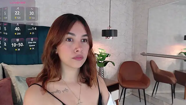 Snapshot of AdeleAndersonn chatting on October 8, 2025, 7:58 pm AdeleAndersonn online show from October 8, 2025, 7:58 pm