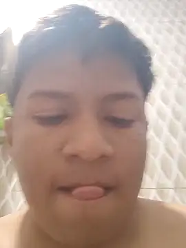 Tu papi 69  online show from October 3, 2025, 2:37 am