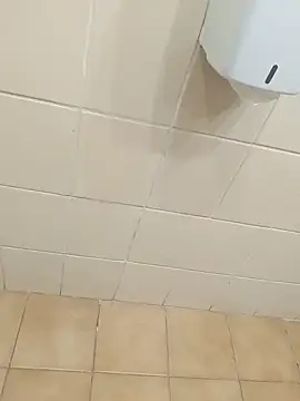 moder066 online show from December 3, 2024, 3:04 am