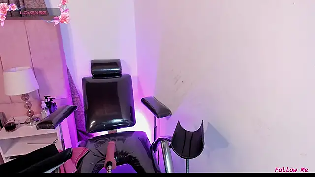 Snapshot of megan_bat chatting on January 10, 2025, 1:31 pm megan bat online show from January 10, 2025, 1:31 pm