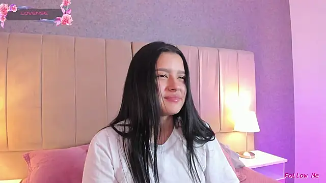 Snapshot of megan_bat chatting on January 9, 2025, 6:57 pm megan bat online show from January 9, 2025, 6:57 pm