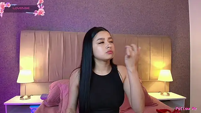 Snapshot of megan_bat chatting on January 23, 2025, 1:13 pm megan bat online show from January 23, 2025, 1:13 pm