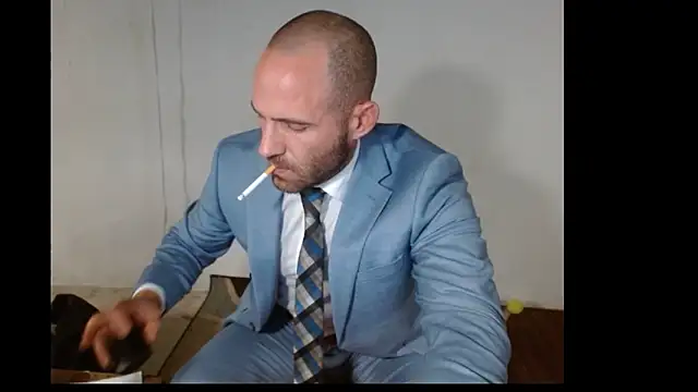 Snapshot of TheNakedPreacher chatting on December 17, 2025, 4:12 pm TheNakedPreacher online show from December 17, 2025, 4:12 pm