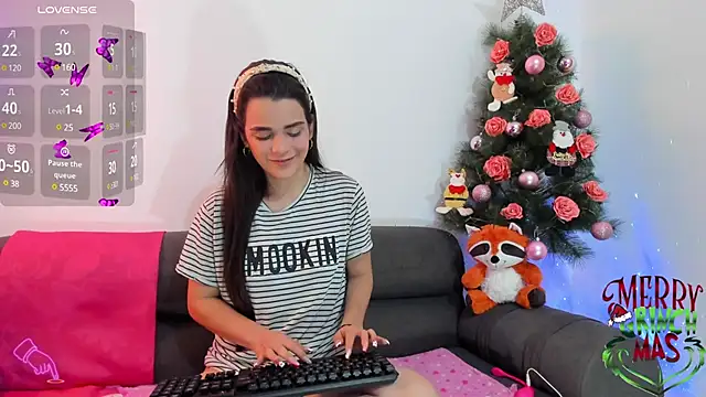 Chloesmithx  online show from December 15, 2024, 3:34 am
