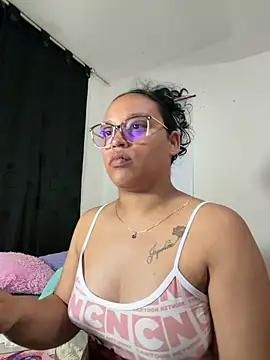 Snapshot of angela_angels_ chatting on June 7, 2026, 3:45 am angela angels online show from June 7, 2026, 3:45 am