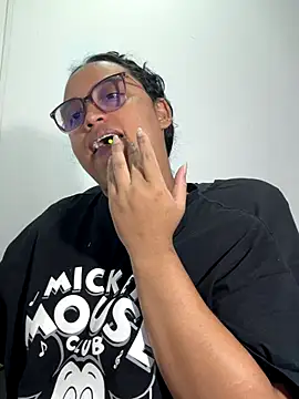 angela angels  online show from September 28, 2025, 1:01 am