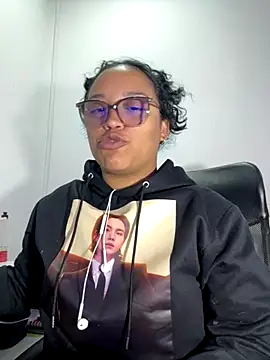 angela angels  online show from November 7, 2025, 2:49 am