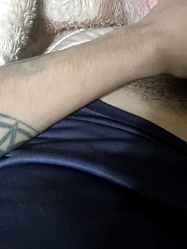 Juliano69xv online show from October 4, 2025, 1:23 pm