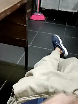 Juliano69xv online show from October 16, 2025, 11:35 pm