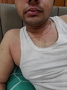 Snapshot of SWEETBOYJI chatting on October 31, 2025, 6:26 pm SWEETBOYJI online show from October 31, 2025, 6:26 pm