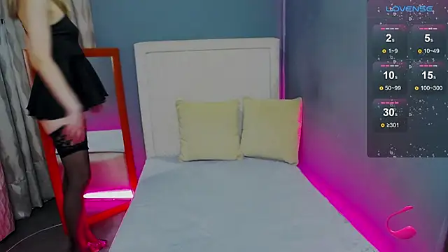 KiraNikson online show from February 15, 2025, 7:38 am