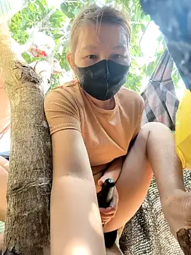 Snapshot of Betty20zx chatting on March 19, 2025, 8:23 am Betty20zx online show from March 19, 2025, 8:23 am