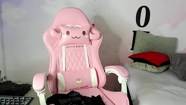 carolayrosse online show from February 9, 2025, 8:54 am