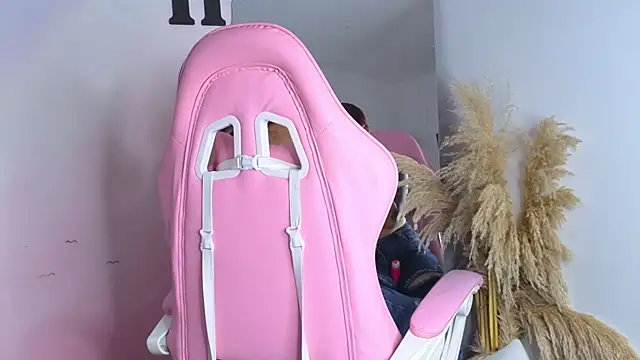 carolayrosse online show from October 13, 2025, 7:48 pm