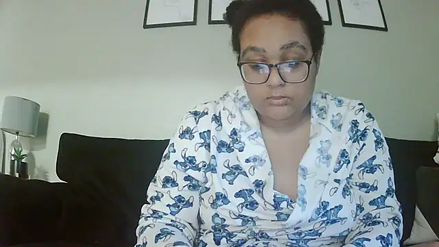 vanilla chocolate23 online show from October 16, 2025, 6:43 am