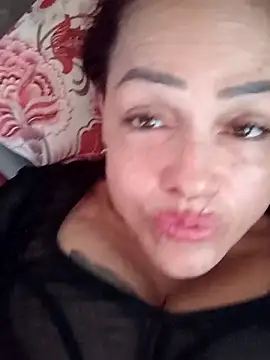 Snapshot of Zamara_milf chatting on February 15, 2026, 9:03 pm Zamara milf online show from February 15, 2026, 9:03 pm