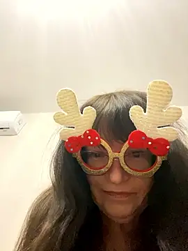 ZaraFay online show from January 7, 2026, 5:40 pm