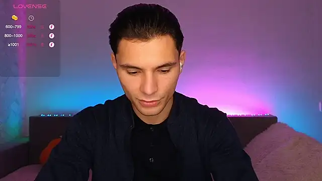 denlover1 online show from November 7, 2025, 7:35 am