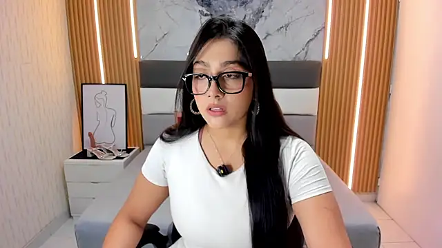 Alyssapark online show from December 4, 2025, 7:02 pm