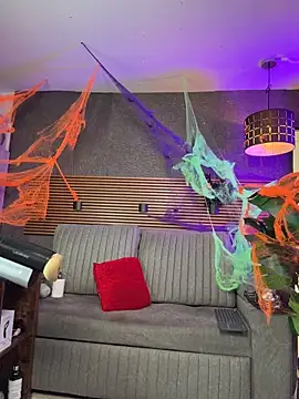 Snapshot of _EUFRATES_ chatting on October 22, 2025, 5:34 pm EUFRATES online show from October 22, 2025, 5:34 pm