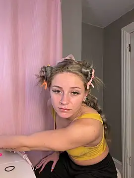 Snapshot of lexybabyxo chatting on April 28, 2026, 11:36 am lexybabyxo online show from April 28, 2026, 11:36 am
