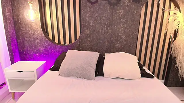 miss10 antonella online show from November 5, 2025, 12:08 pm