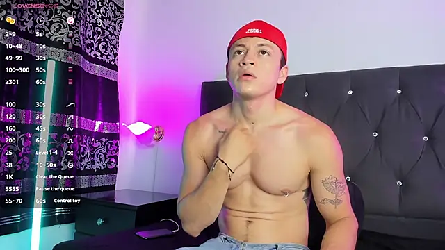 Snapshot of Angel_Cuervo chatting on March 3, 2025, 7:17 pm Angel Cuervo online show from March 3, 2025, 7:17 pm