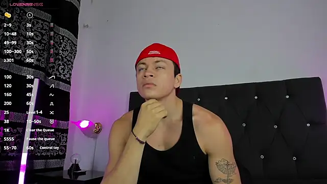 Snapshot of Angel_Cuervo chatting on March 18, 2025, 11:55 am Angel Cuervo online show from March 18, 2025, 11:55 am