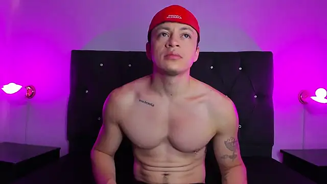 Snapshot of Angel_Cuervo chatting on September 12, 2025, 12:38 pm Angel Cuervo online show from September 12, 2025, 12:38 pm