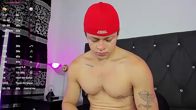 Snapshot of Angel_Cuervo chatting on March 19, 2025, 12:01 pm Angel Cuervo online show from March 19, 2025, 12:01 pm