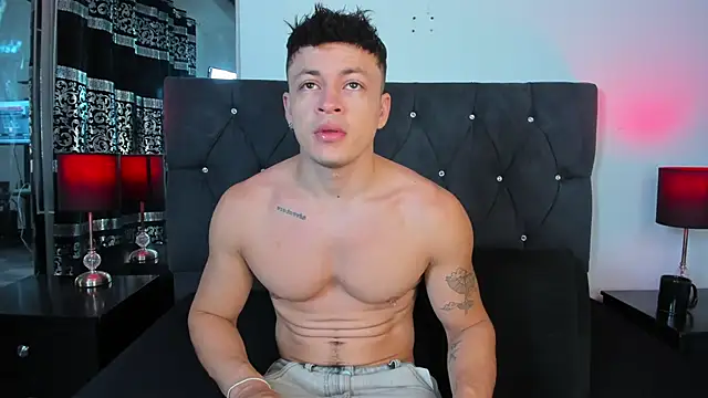 Snapshot of Angel_Cuervo chatting on December 22, 2025, 12:38 pm Angel Cuervo online show from December 22, 2025, 12:38 pm