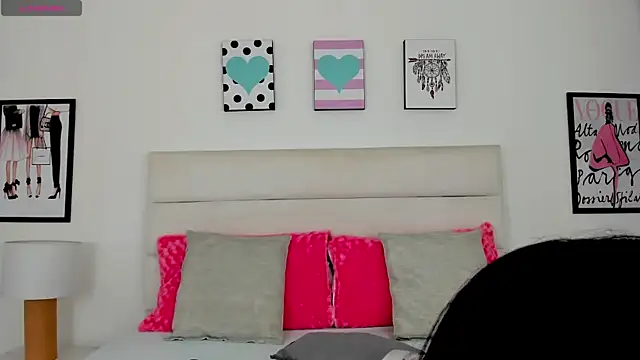 Snapshot of JoslinEvans chatting on November 8, 2025, 11:58 am JoslinEvans online show from November 8, 2025, 11:58 am