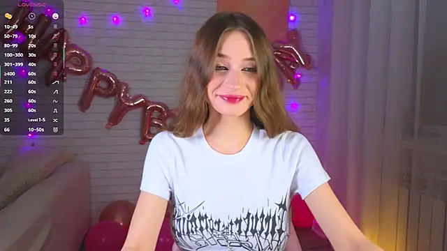 candyboofairy online show from April 11, 2026, 7:28 pm