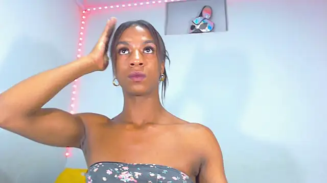 Snapshot of JessicaEbony chatting on March 18, 2025, 12:51 am JessicaEbony online show from March 18, 2025, 12:51 am