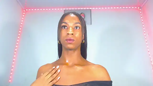 Snapshot of JessicaEbony chatting on March 14, 2025, 11:32 pm JessicaEbony online show from March 14, 2025, 11:32 pm