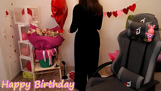 M Sensual online show from April 15, 2026, 12:49 am