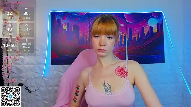 Linablueeyed online show from October 31, 2025, 10:01 am