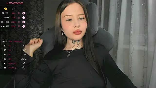 kate8ketee8 online show from December 23, 2024, 6:05 pm
