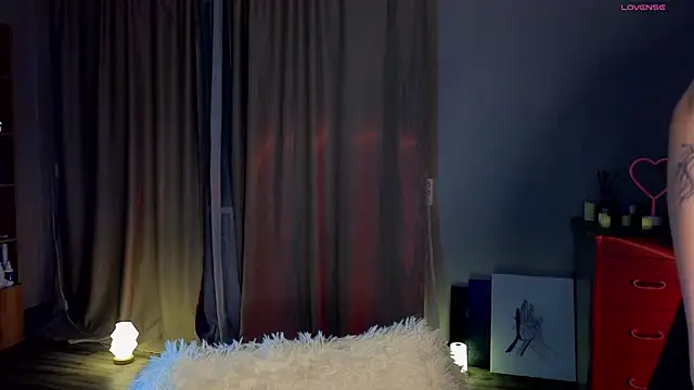 Renochka online show from November 22, 2025, 2:27 pm