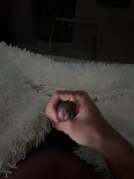 Snapshot of mallllll273838ko chatting on February 22, 2025, 8:20 pm mallllll273838ko online show from February 22, 2025, 8:20 pm